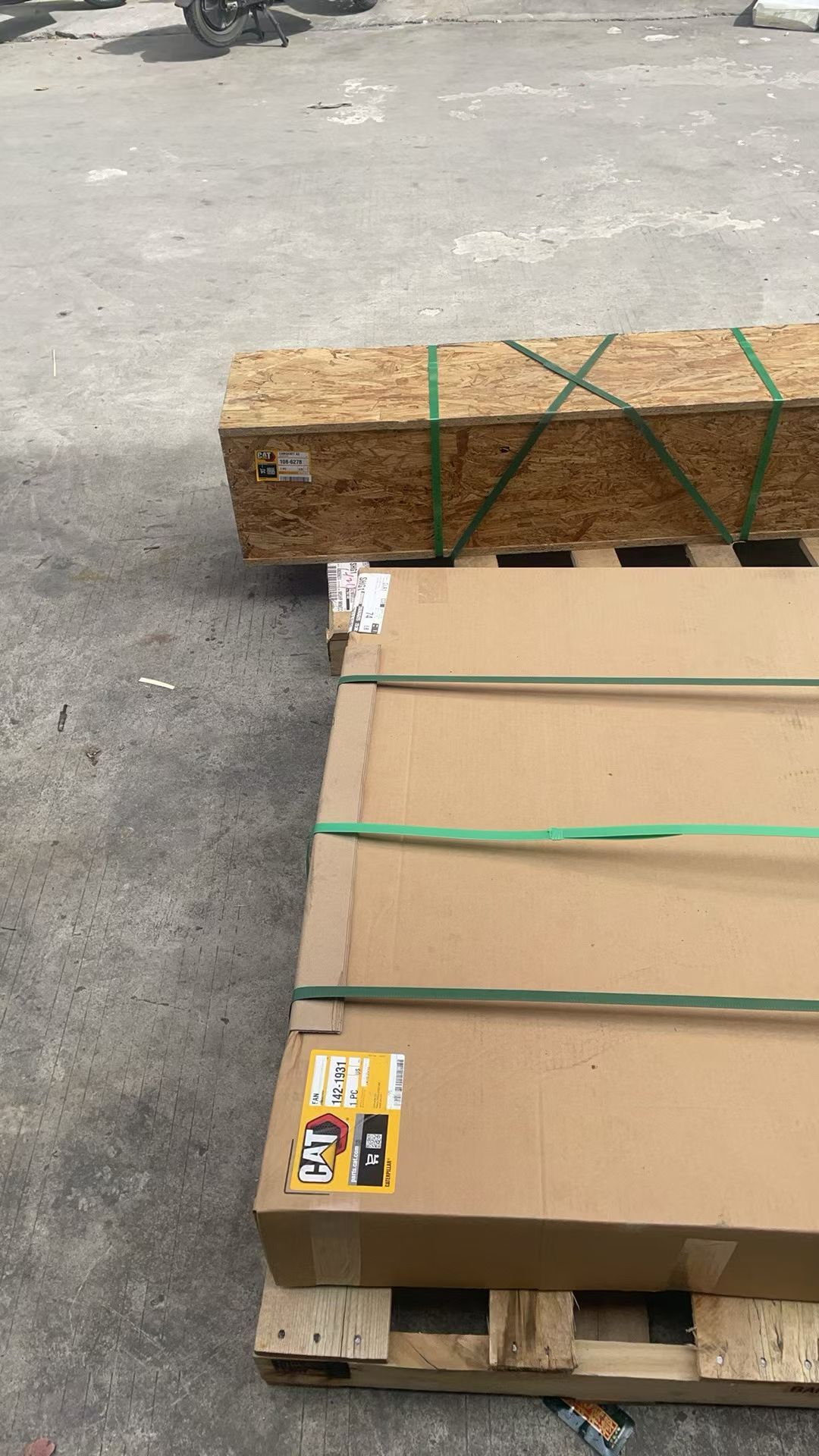 CAT Genuine new 1421931